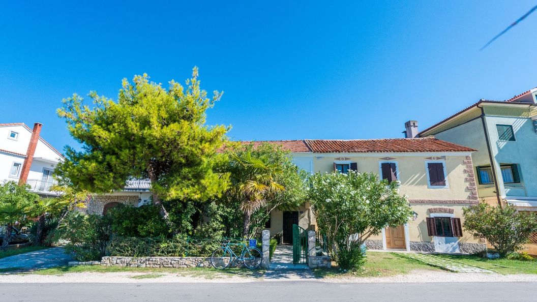 House Oleander Sukosan II (1)