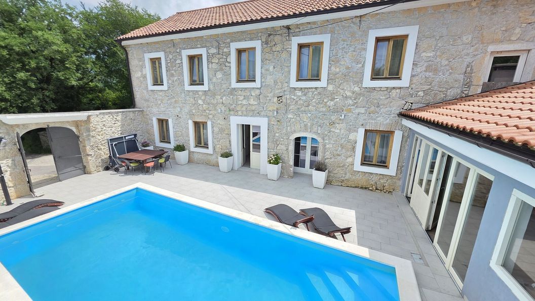 Stone House with Pool Tribalj (1)