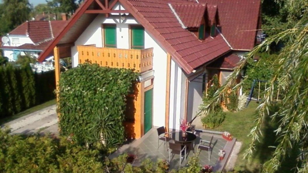 Anna Üdülőház Balatonberény (1)