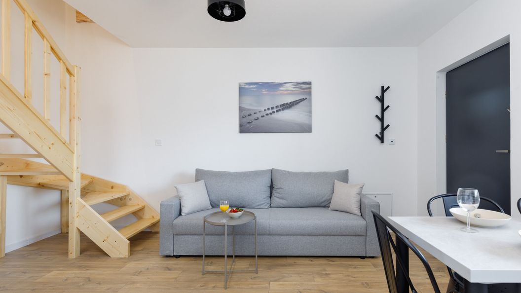 Seaside Escape 1 (1)