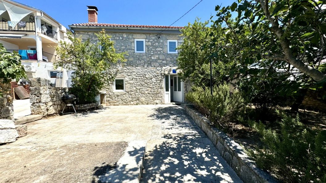 Kuća za odmor Adria Jadranovo (1)