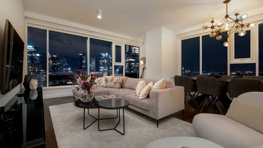 #Unique Tower B1902 (1)