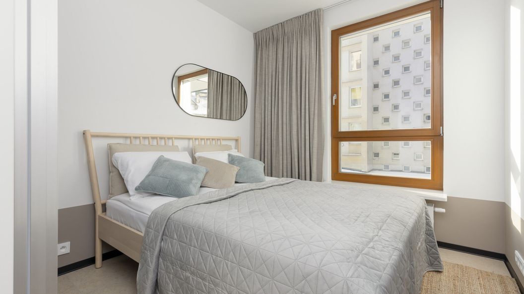 Al. Solidarności 60B/5 (1)