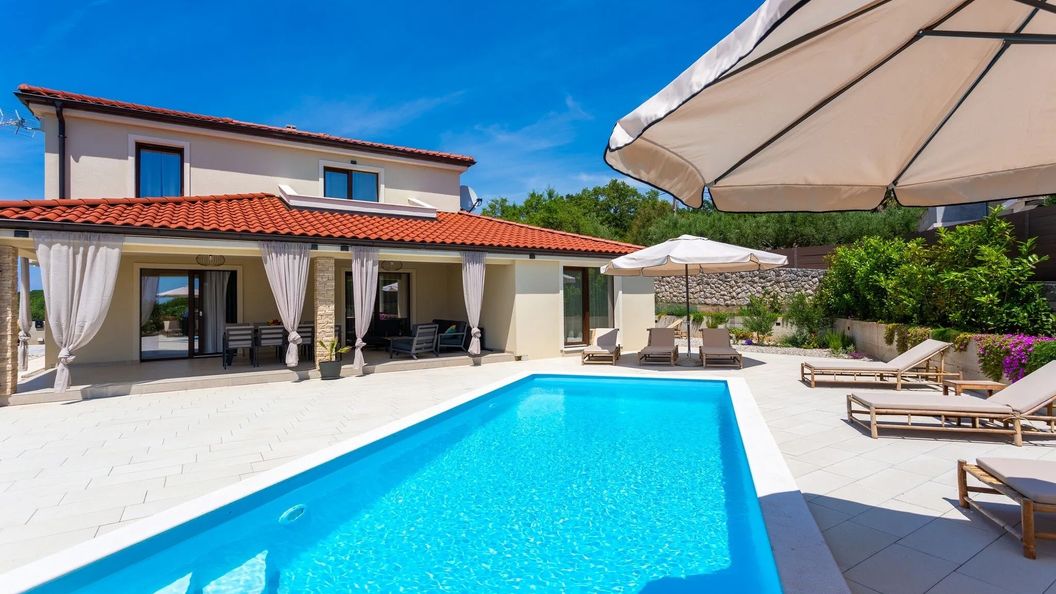 Villa Loni Bajčići (1)