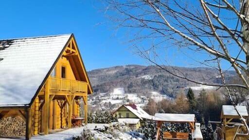 Miodowa Chata Brenna (1)