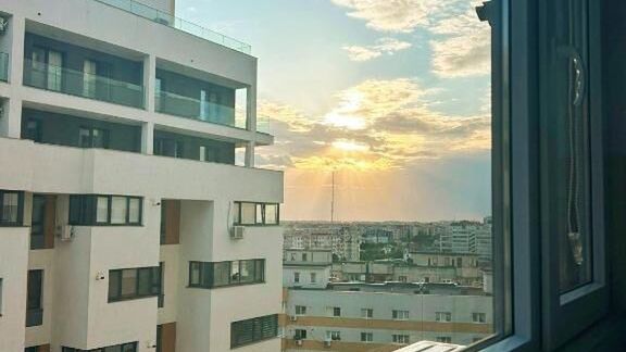 Studio Sunset Oasis Central București (1)
