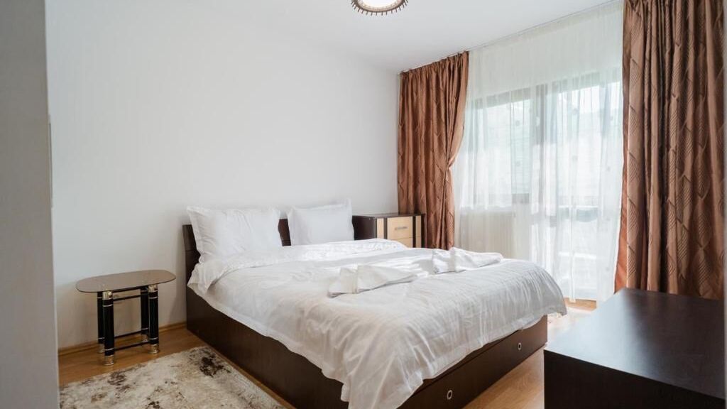 Renovated Gem Plumbuita Park București (1)