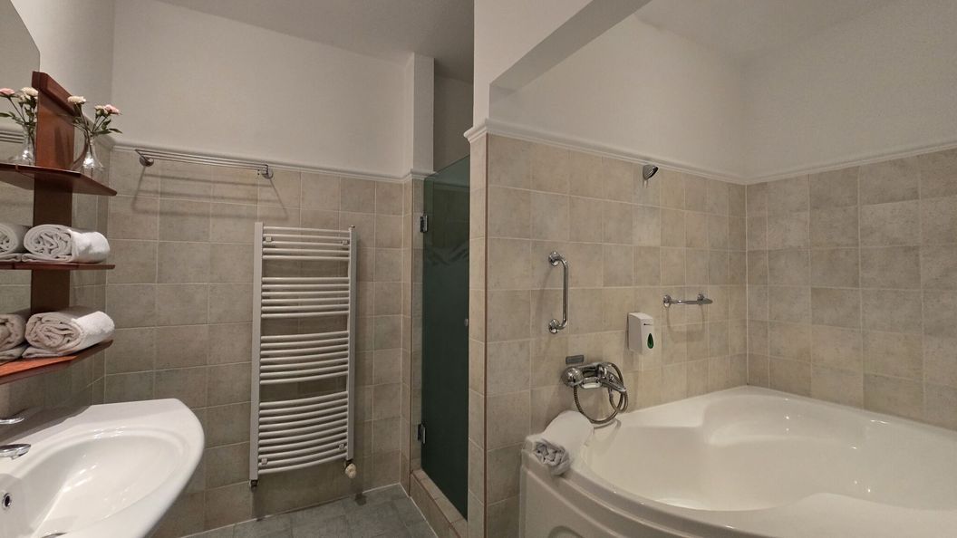 Tranquility Wellness Apartment Zalakaros (1)