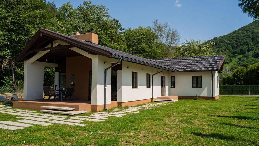 Căsuța de lângă moară Dăbâca (1)