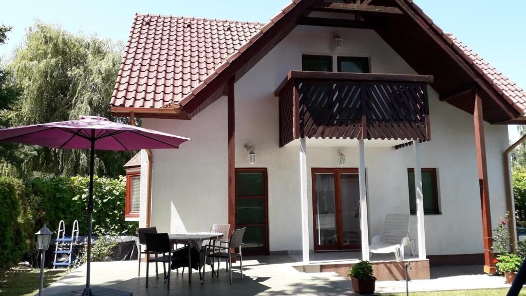 Beatrix Üdülőház Balatonberény (1)