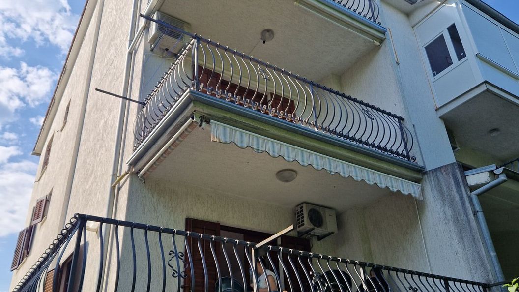 Apartment for 2 persons in center of Malinska (1)