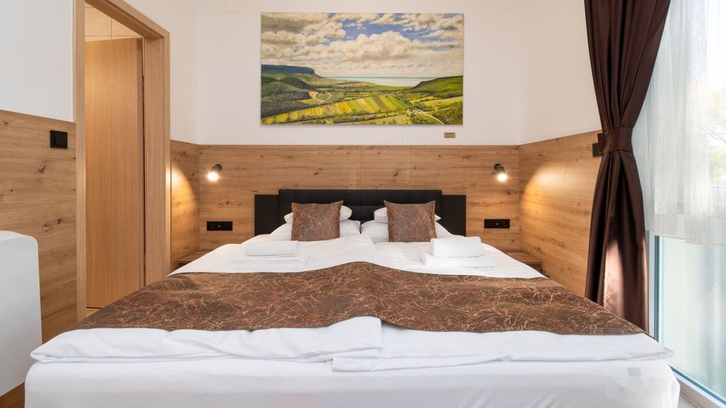 Villa Lackó Exkluzív Apartmanok Keszthely (1)