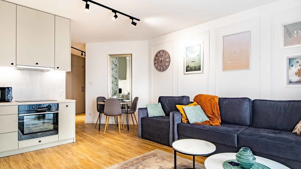 Struga Tower Silver Radom (1)