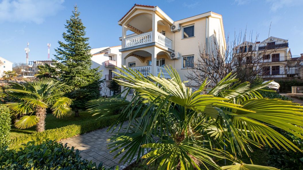 Apartmani Ocean Njivice (1)