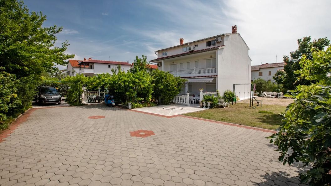 Apartments Mili Rab (1)