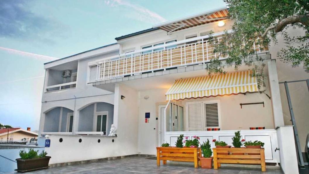 Apartments "Ruza" Baska Voda II (1)