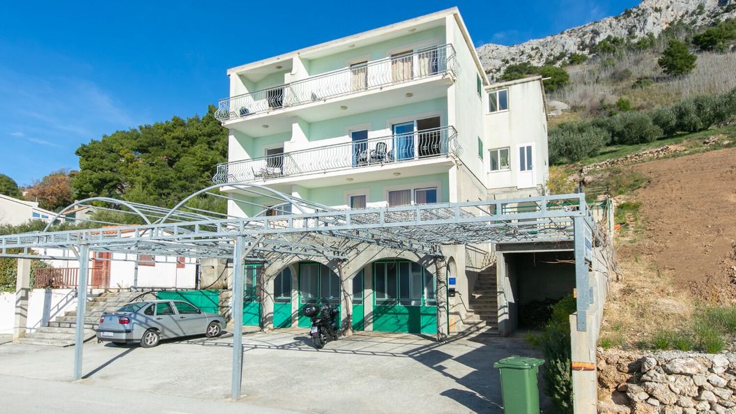 Apartments Marko Brela (1)