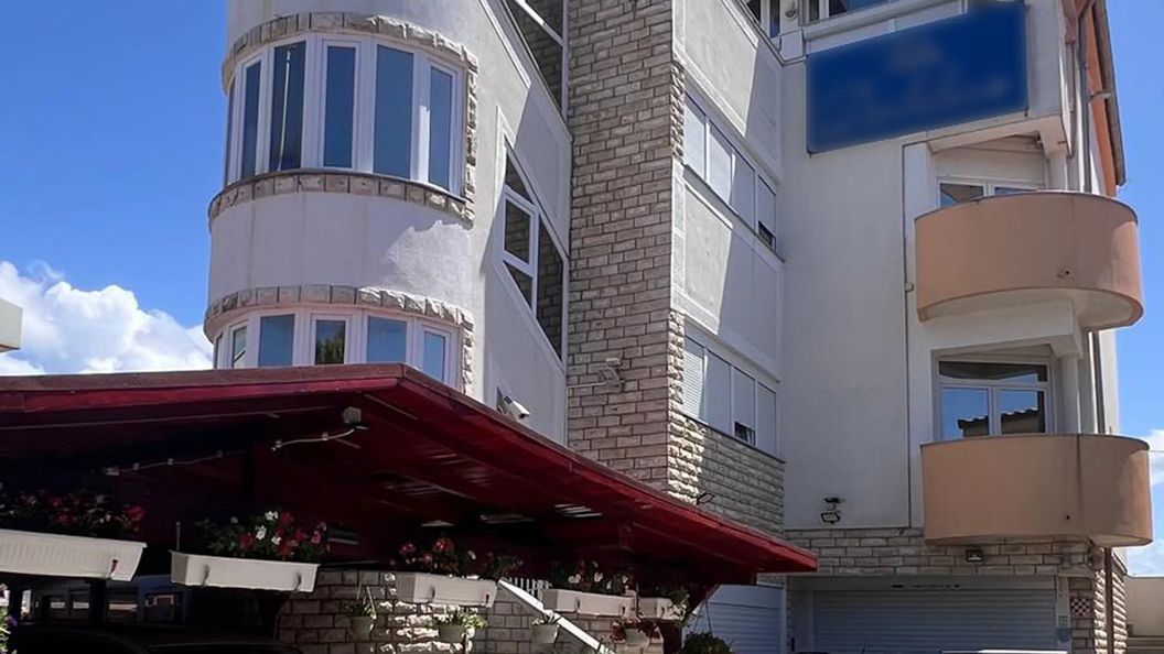 Apartments Dali Nin (1)