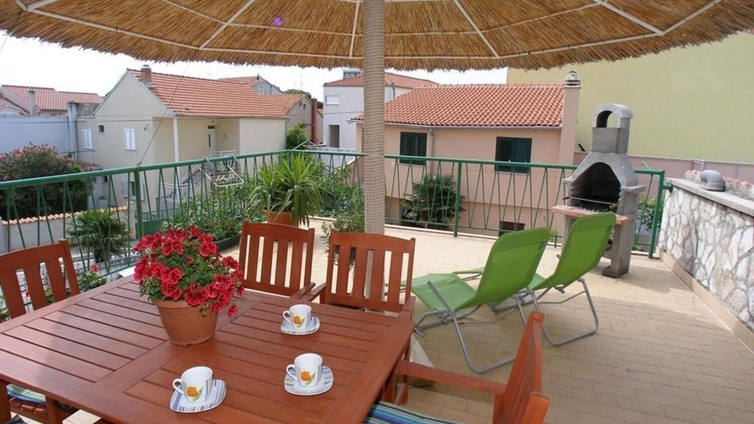 Apartments and Rooms Petar Vodice (1)