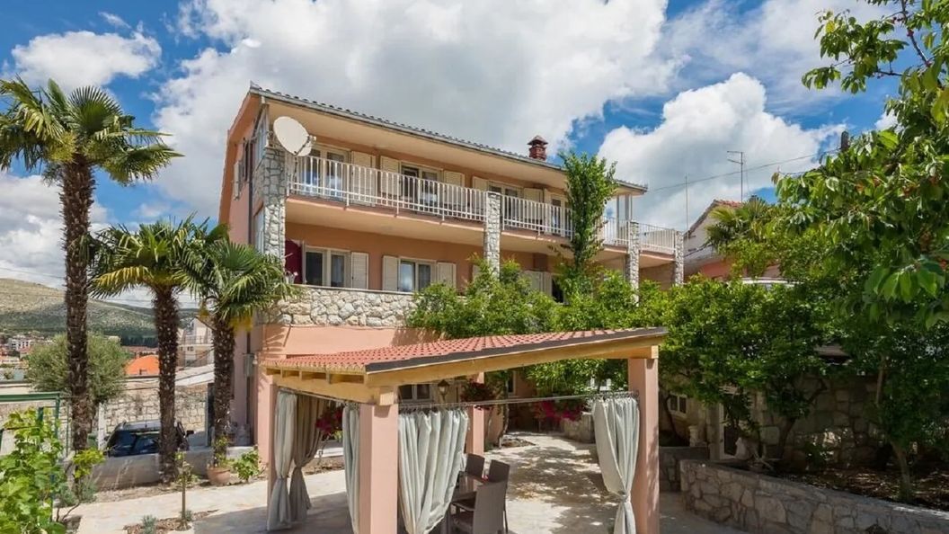 Apartment Dora Trogir II (1)