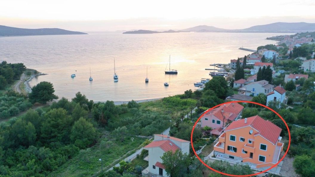 Apartments Delfin Prvic Sepurine (1)