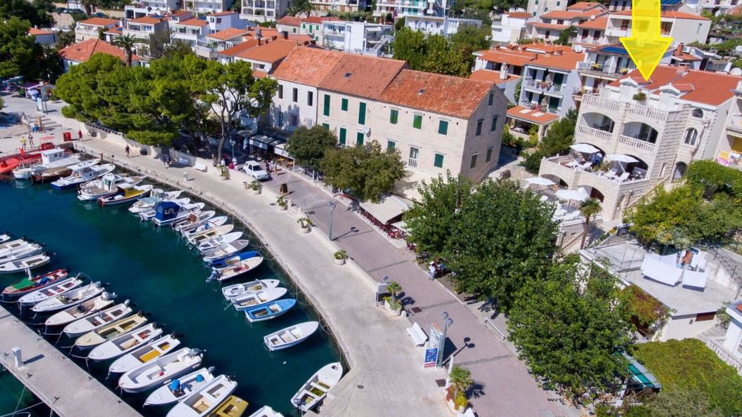 Apartments and Rooms Hope Brela II (1)