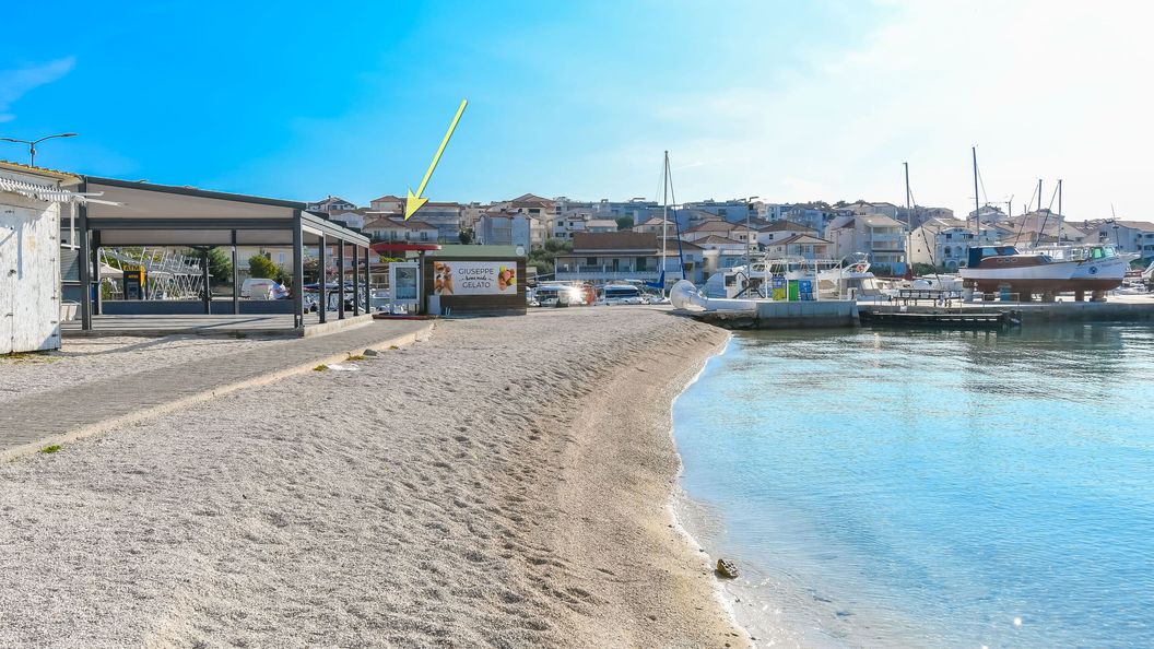 Apartment Mara Okrug Gornji (1)