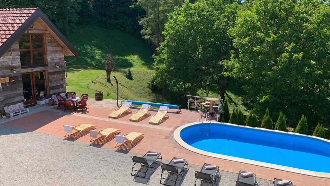 Ház Családok Részére Medencével Novi Marof, Zagorje - 19184 Novi Marof (1)