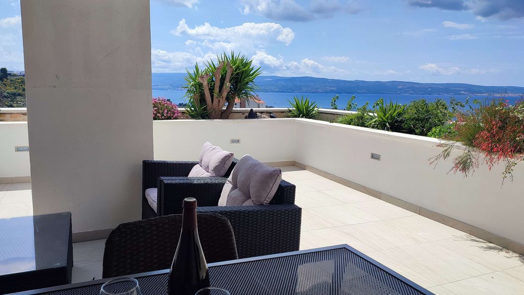 Apartmanok Parkolóhellyel Dugi Rat, Omis - 23115 Dugi Rat (1)