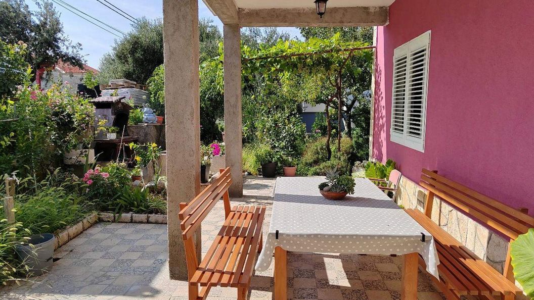 Apartmanok Parkolóhellyel Mundanije, Rab - 23299 Mundanije (1)