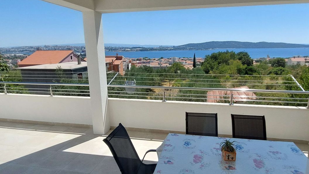 Apartmanok Parkolóhellyel Kastel Sucurac, Kastela - 23495 Kaštel Sućurac (1)