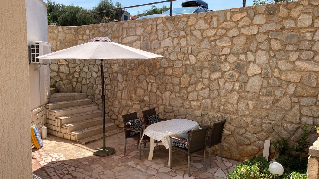 Apartmanok Parkolóhellyel Mali Losinj, Losinj - 23520 Mali Lošinj (1)