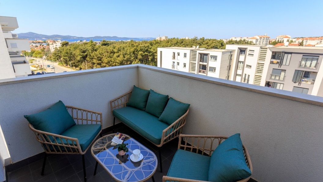 Apartmanok Parkolóhellyel Zadar - 23525 (1)