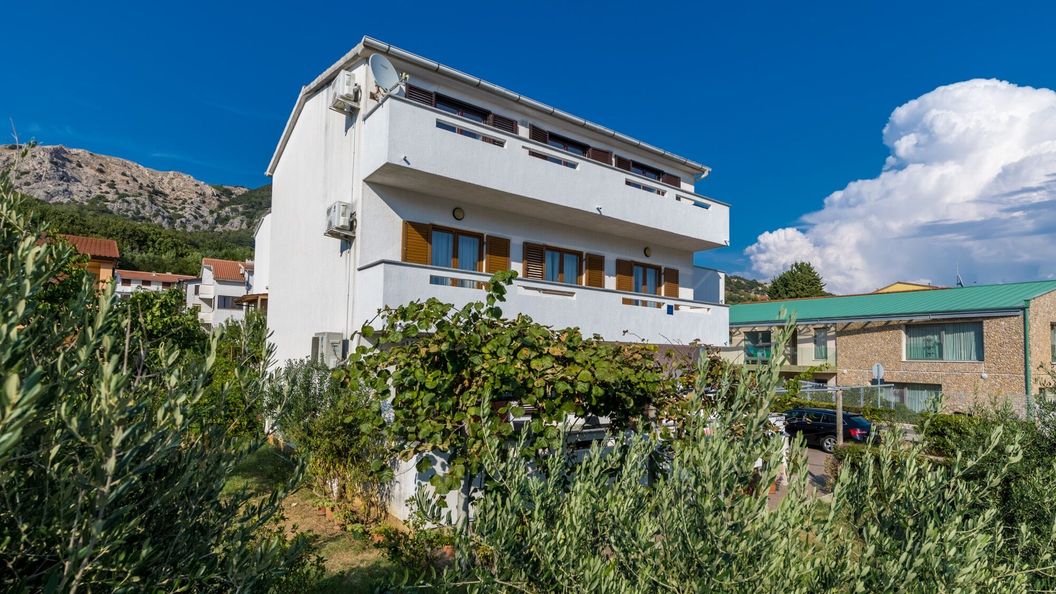 Apartmanok Parkolóhellyel Baska, Krk - 23536 Baška (1)