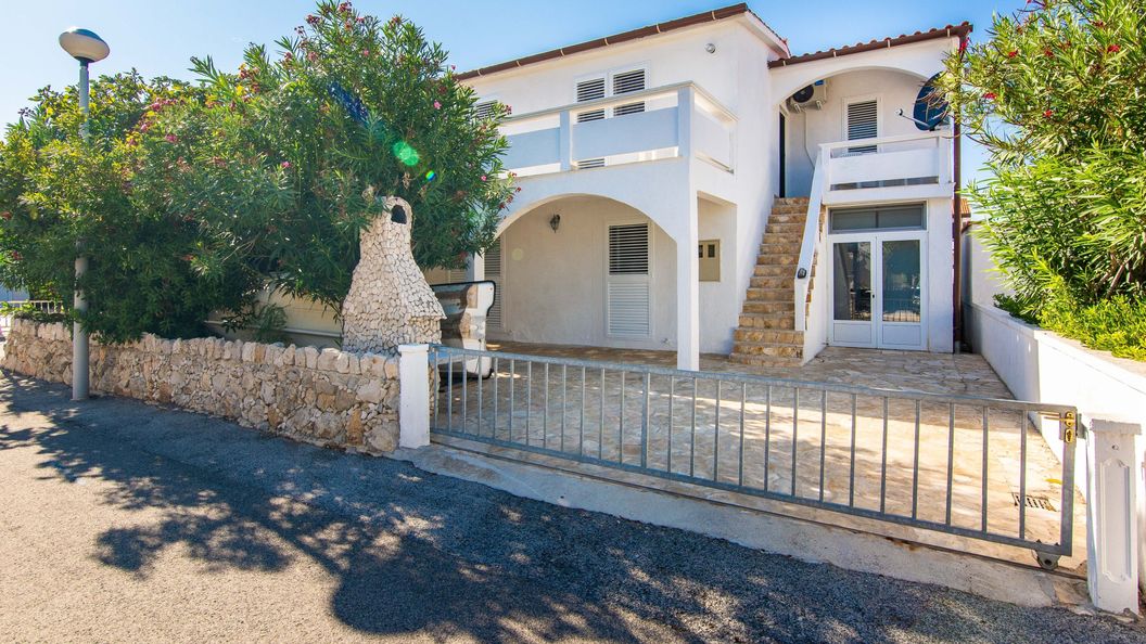 Apartmanok A Tenger Mellett Vir - 23554 (1)