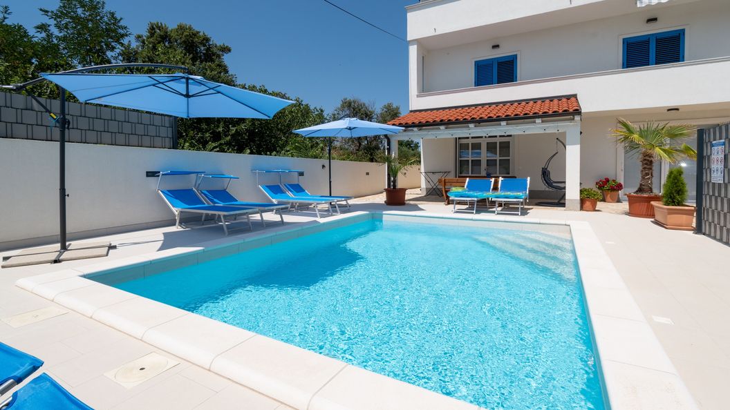 Apartmanok Családok Részére Medencével Privlaka, Zadar - 23555 Privlaka (1)