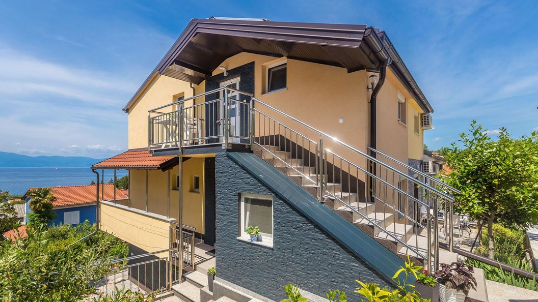 Apartmanok Parkolóhellyel Njivice, Krk - 23575 Njivice (1)