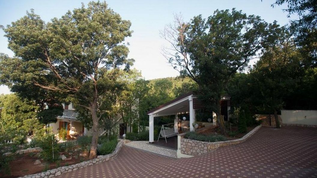 Apartments Luka Povile (1)