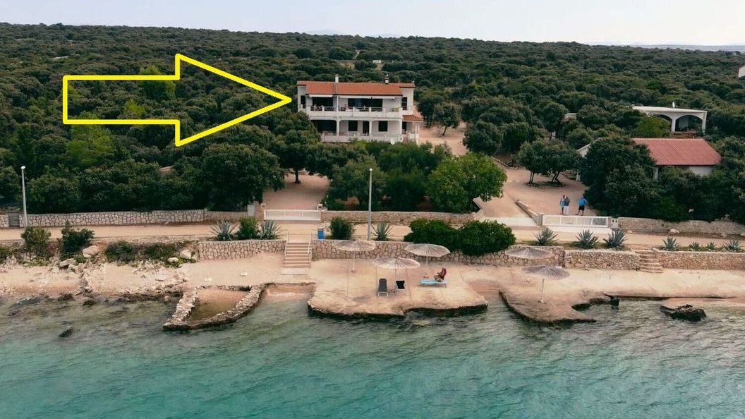 Apartment Uga Mandre (1)