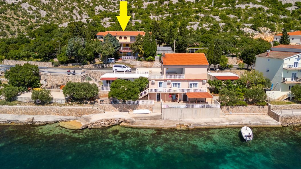 Apartment Irmica Lukovo Sugarje (1)