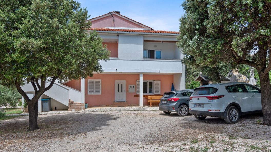 Apartment Uga2 Mandre (1)