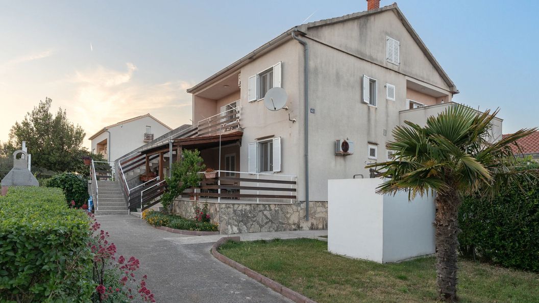 Apartment Slava Nin (1)