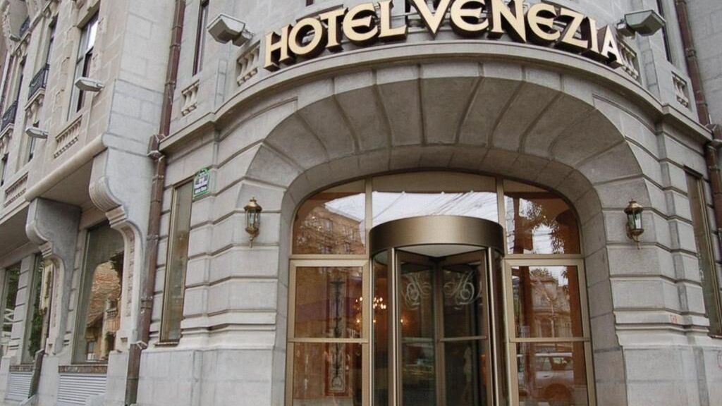 Hotel Venezia By Zeus International București (1)
