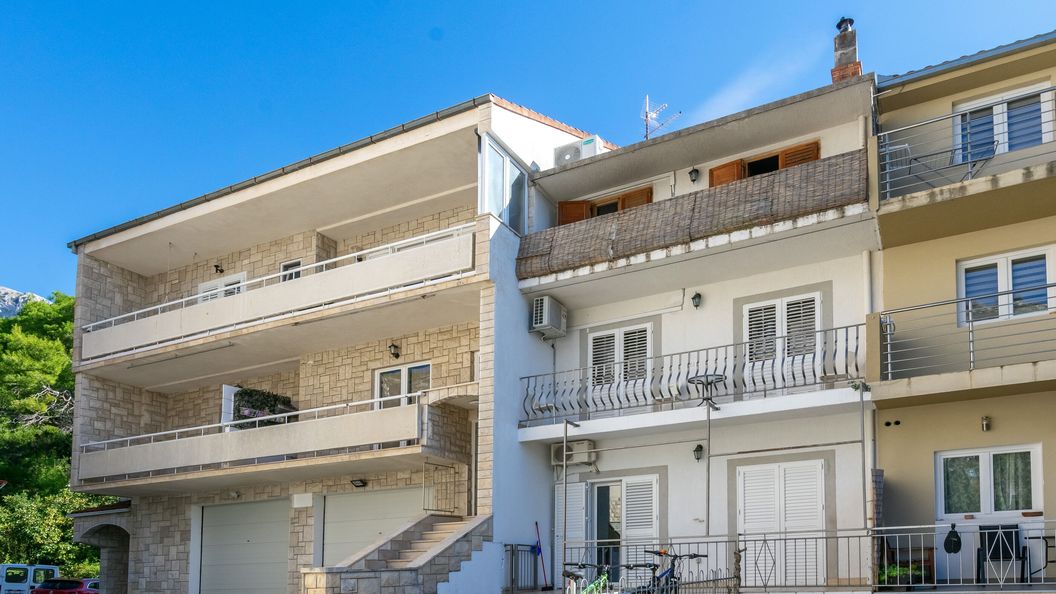 Apartment Vela Podgora (1)