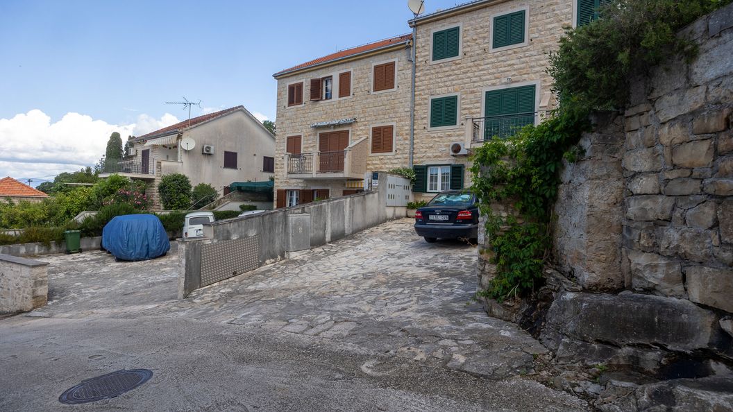 Apartment Ivano Splitska (1)