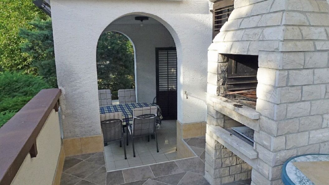 Apartment Renata Njivice (1)