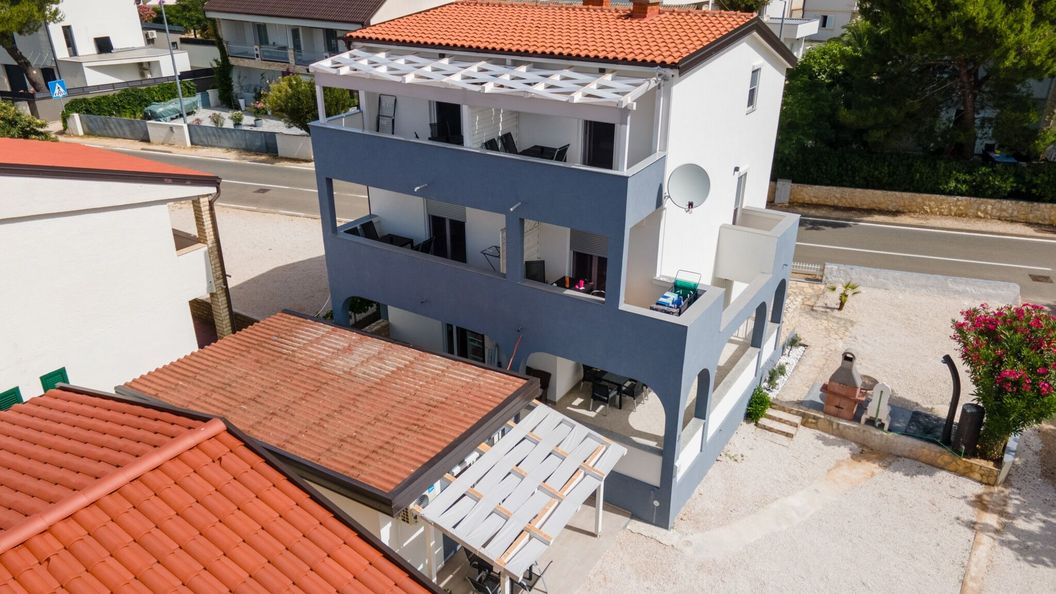 Apartments Najam Skundric Vir (1)