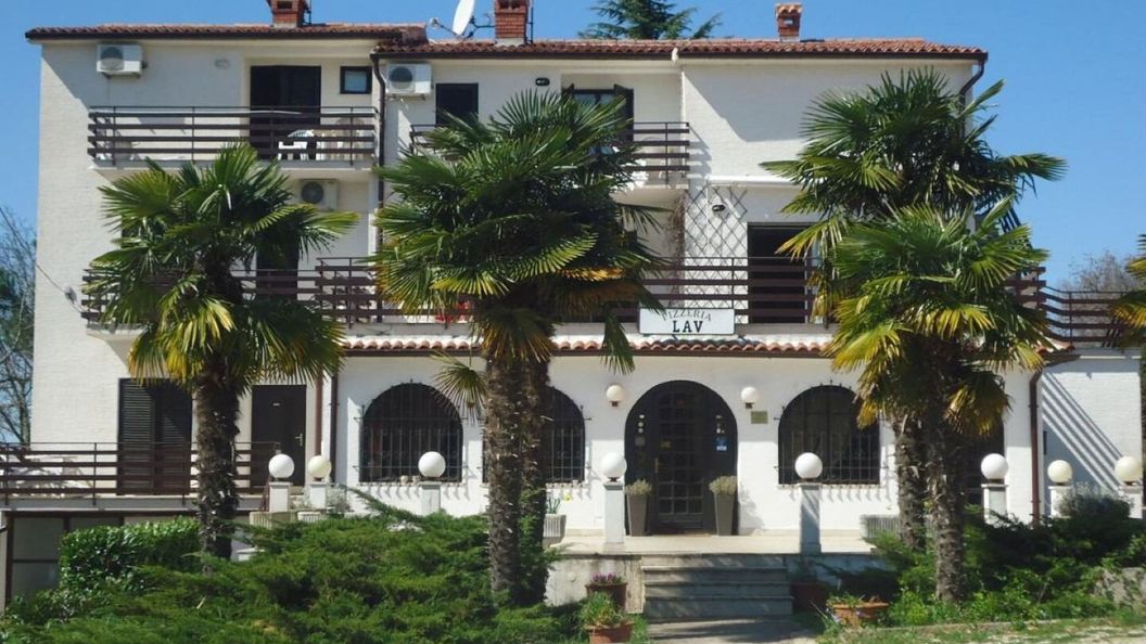 Apartments Lion Umag (1)