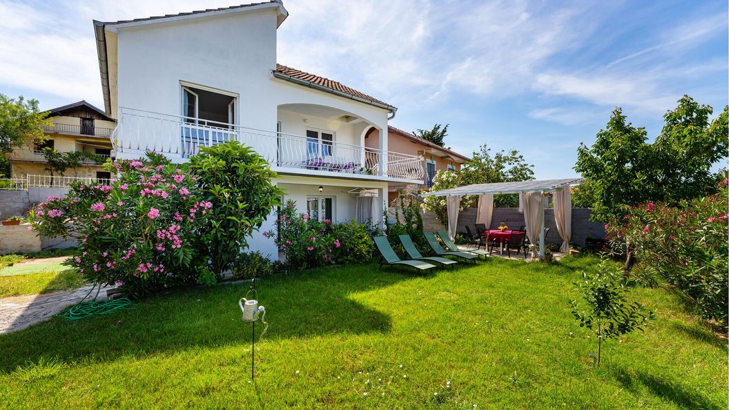 Vendégház Gornji Karin - CDI177 (1)