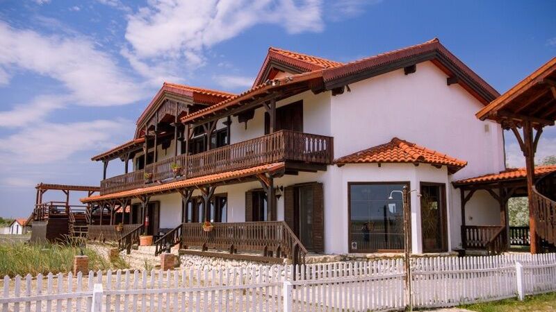 Complex Plaja Golf Corbu (1)